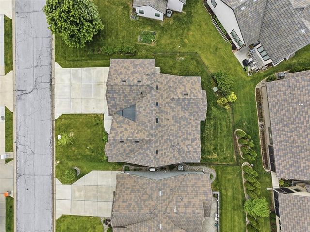 3908 NW Redspire Street, Lee's Summit, MO 64064