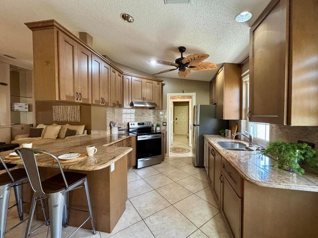 1519 NW AMHERST Drive A, Port St. Lucie A, Port St Lucie, FL 34986