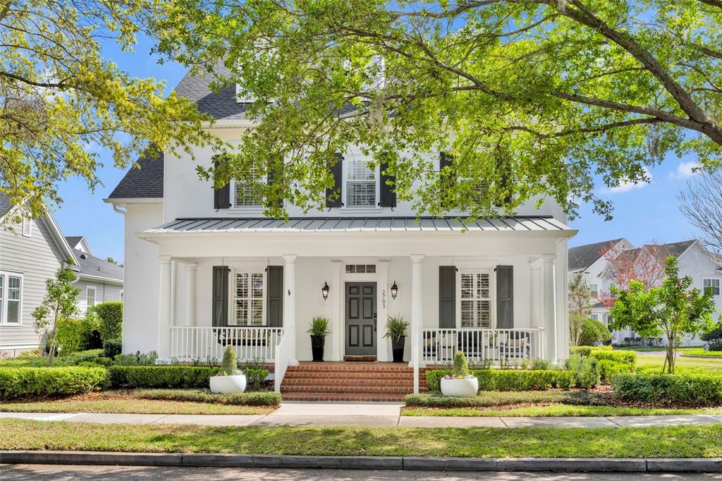 Image 2 of property listing at 2703 DORELL AVENUE, Orlando, FL 32814