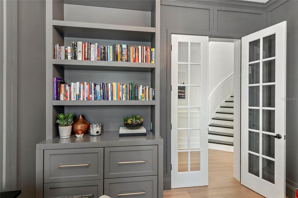 Image 14 of property listing at 2703 DORELL AVENUE, Orlando, FL 32814