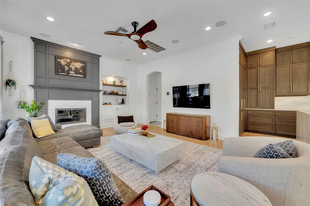 Image 32 of property listing at 2703 DORELL AVENUE, Orlando, FL 32814