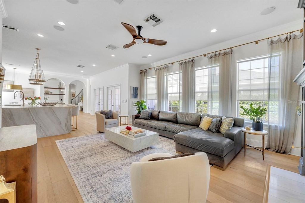 Image 35 of property listing at 2703 DORELL AVENUE, Orlando, FL 32814