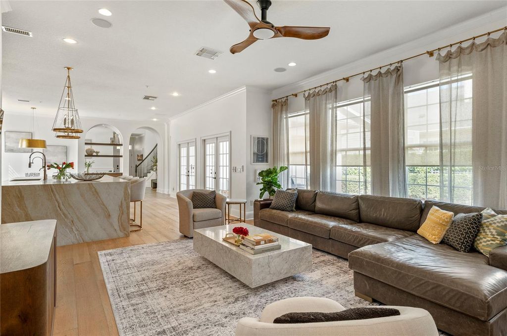 Image 36 of property listing at 2703 DORELL AVENUE, Orlando, FL 32814