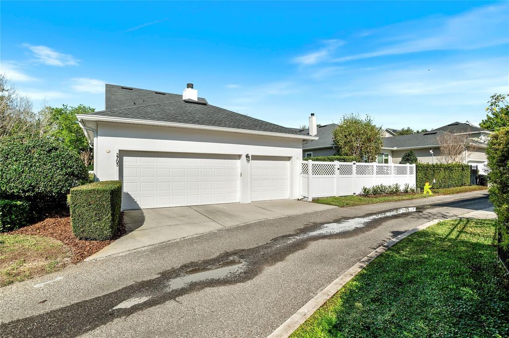 Image 71 of property listing at 2703 DORELL AVENUE, Orlando, FL 32814