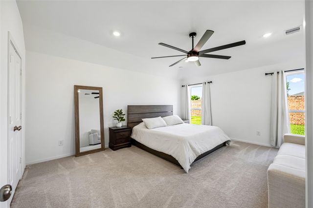 2701 Meridian Springs Drive, Texas City, TX 77568