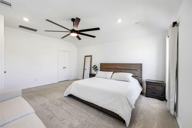 2701 Meridian Springs Drive, Texas City, TX 77568
