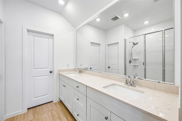 2701 Meridian Springs Drive, Texas City, TX 77568