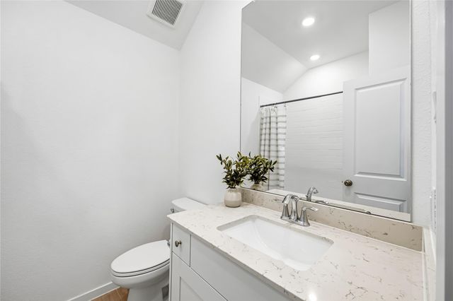 2701 Meridian Springs Drive, Texas City, TX 77568