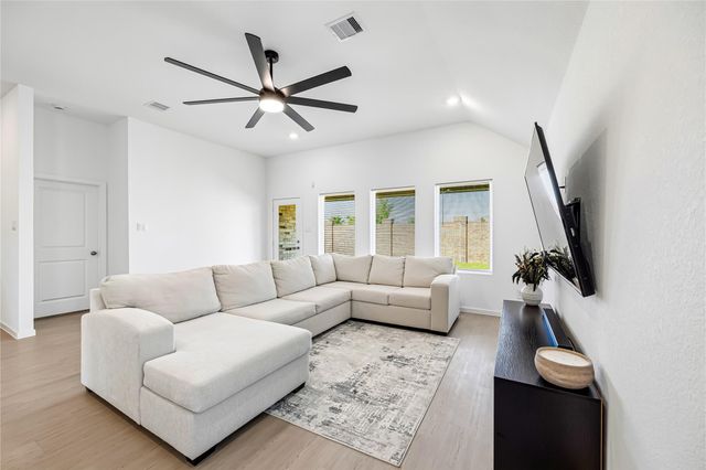 2701 Meridian Springs Drive, Texas City, TX 77568