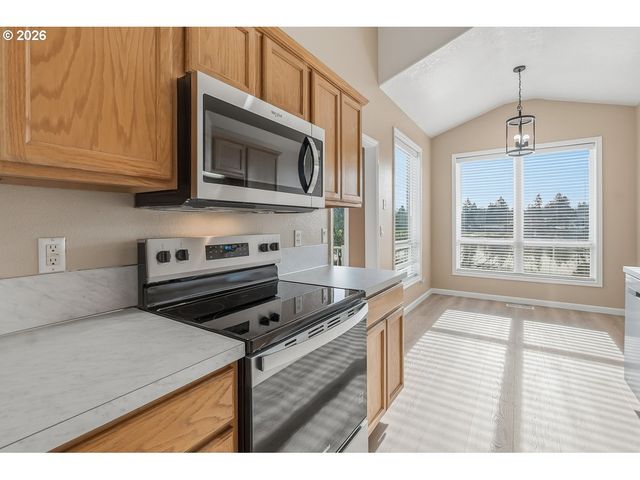 13262 Sw COMMONWEALTH Ln, Beaverton, OR 97005