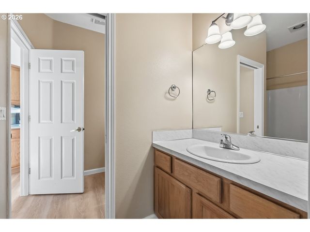 13262 Sw COMMONWEALTH Ln, Beaverton, OR 97005