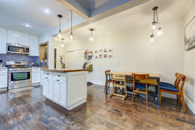 91-10 34th Avenue 3D, Jackson Heights, NY 11372