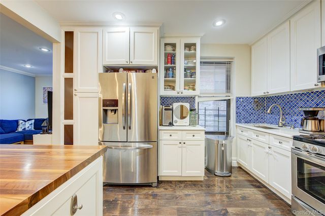 91-10 34th Avenue 3D, Jackson Heights, NY 11372