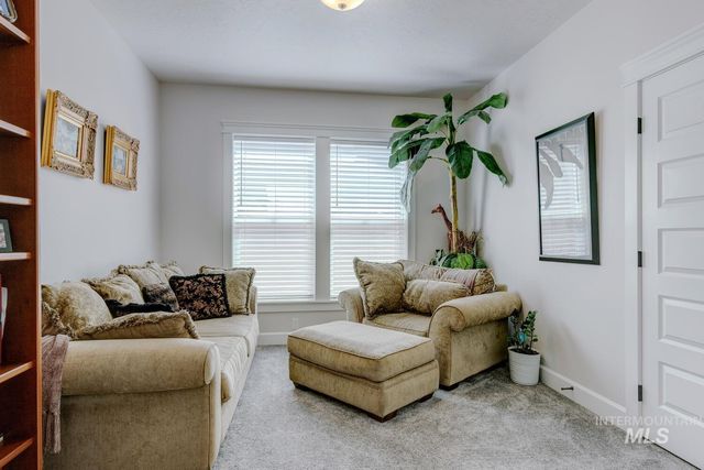 6955 N Exeter Pl, Meridian, ID 83646