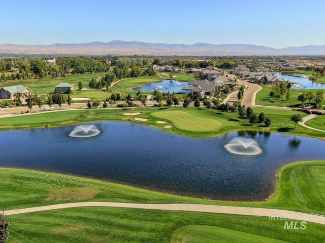 6955 N Exeter Pl, Meridian, ID 83646