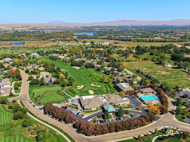 6955 N Exeter Pl, Meridian, ID 83646