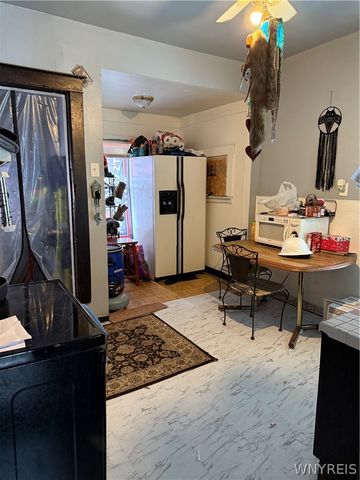 3817 Deveaux Street, Niagara Falls, NY 14305