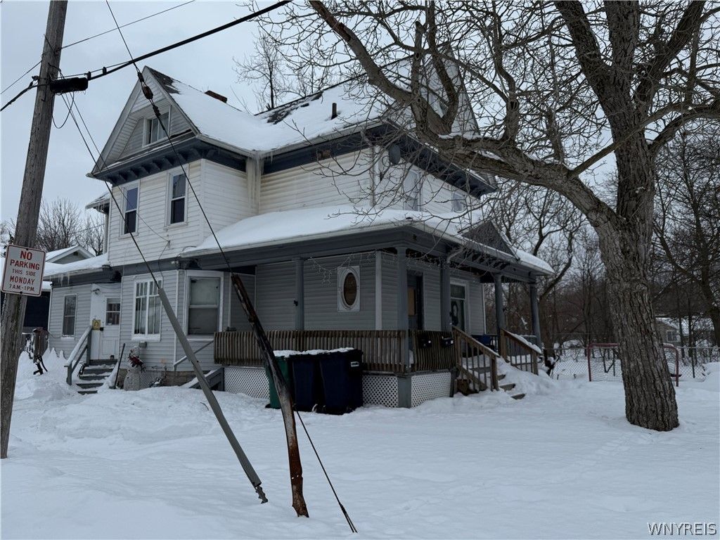 3817 Deveaux Street, Niagara Falls, NY 14305