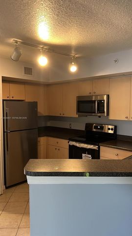 4240 San Marino Blvd 301, West Palm Beach, FL 33409