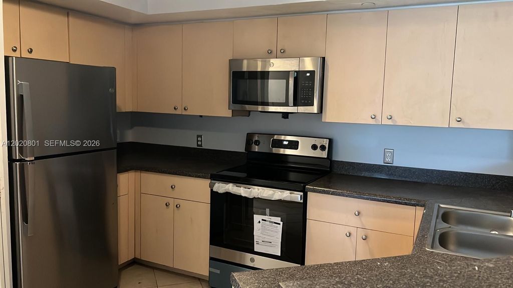 4240 San Marino Blvd 301, West Palm Beach, FL 33409