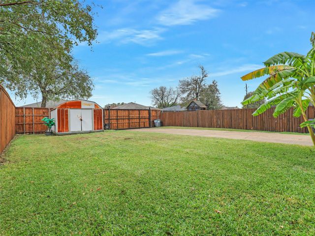 2136 Walden Place, Mesquite, TX 75181