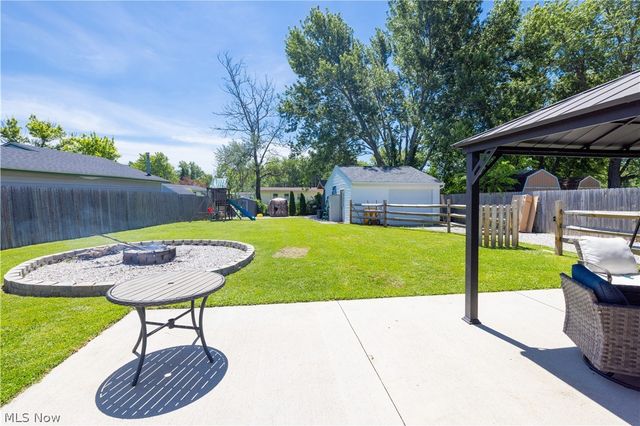 12179 Melody Lane, Grafton, OH 44044