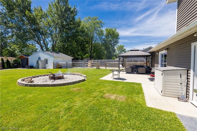 12179 Melody Lane, Grafton, OH 44044