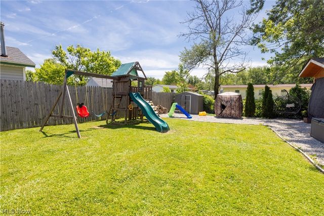 12179 Melody Lane, Grafton, OH 44044