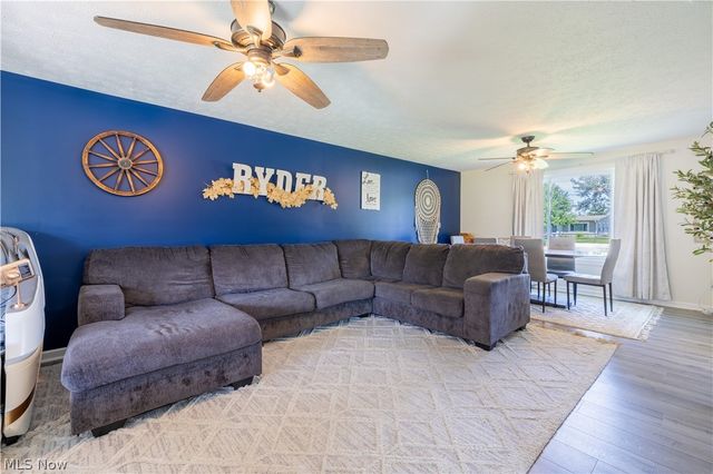 12179 Melody Lane, Grafton, OH 44044
