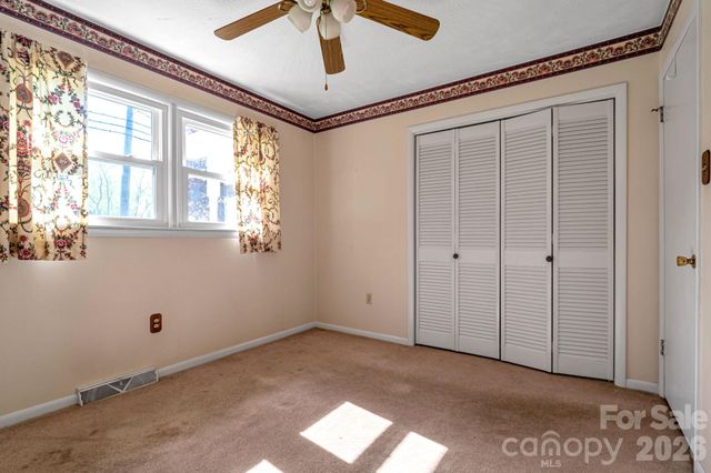 167 Mount Carmel Road, Asheville, NC 28806