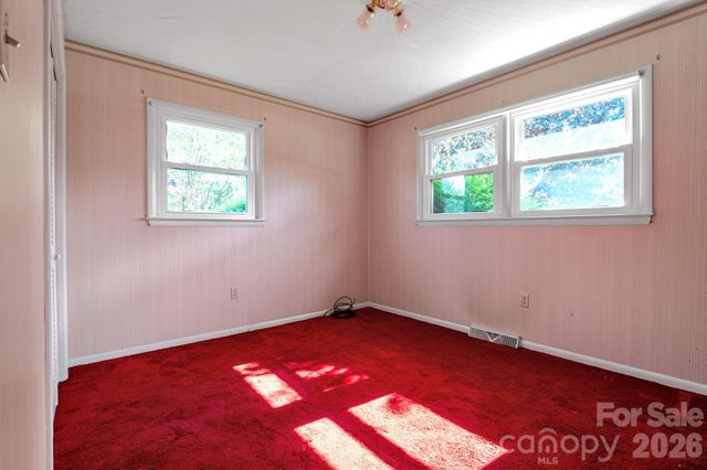 167 Mount Carmel Road, Asheville, NC 28806