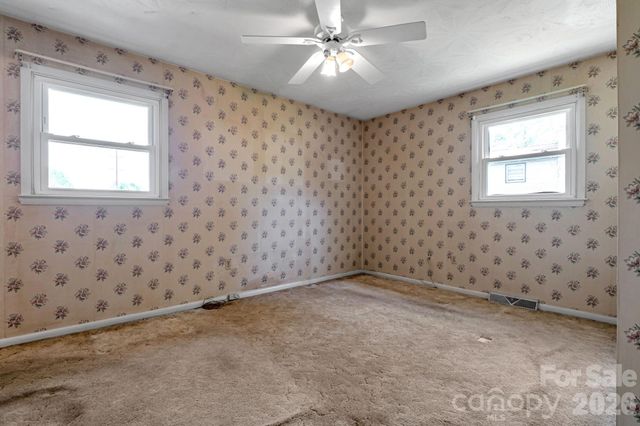 167 Mount Carmel Road, Asheville, NC 28806