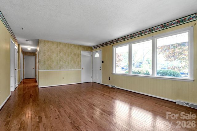 167 Mount Carmel Road, Asheville, NC 28806