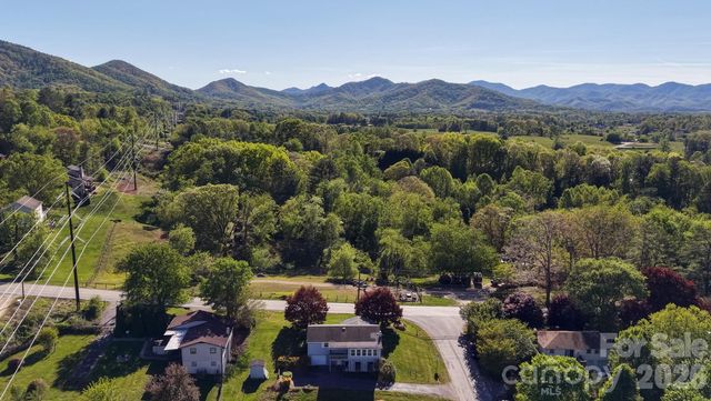 167 Mount Carmel Road, Asheville, NC 28806