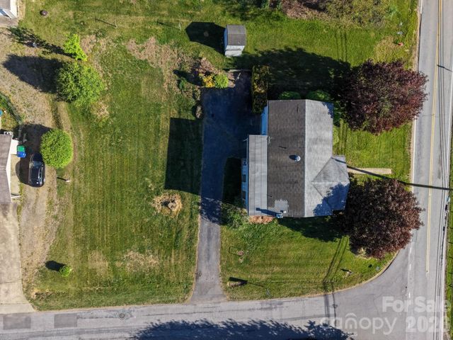 167 Mount Carmel Road, Asheville, NC 28806