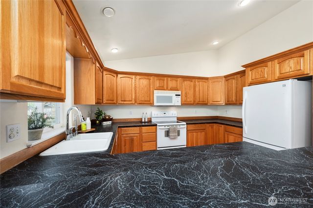 8171 Quinault Road, Blaine, WA 98230