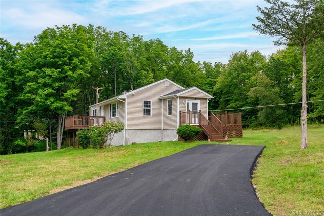 20 Townsend Extension, Poughquag, NY 12540