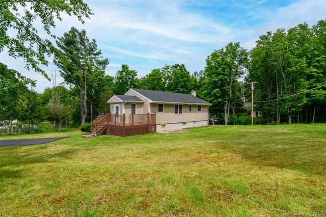 20 Townsend Extension, Poughquag, NY 12540