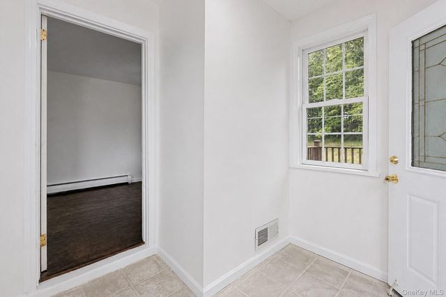 20 Townsend Extension, Poughquag, NY 12540
