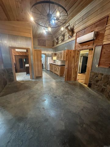 202 Old Dean Road, Monticello, AR 71655