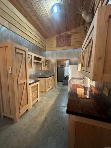 202 Old Dean Road, Monticello, AR 71655