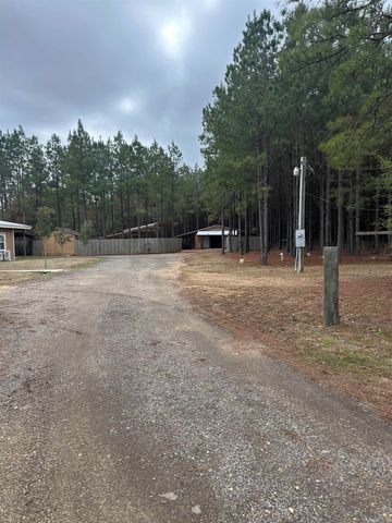 202 Old Dean Road, Monticello, AR 71655