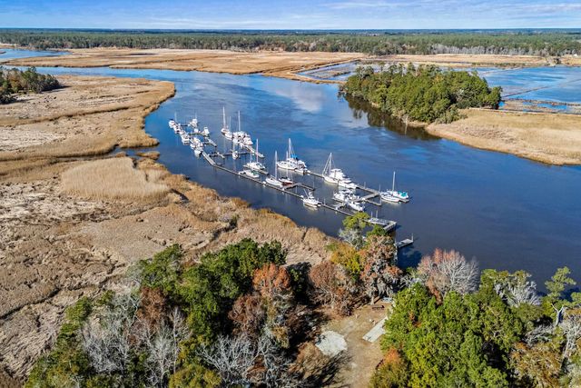 171 Pinebury Dr., Georgetown, SC 29440
