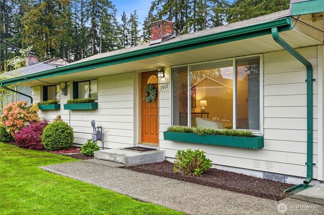 3507 NE 8th Street, Renton, WA 98056