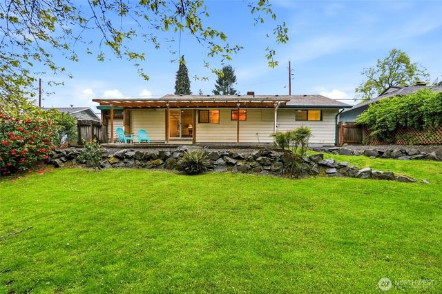 3507 NE 8th Street, Renton, WA 98056