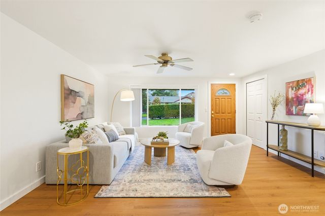 3507 NE 8th Street, Renton, WA 98056