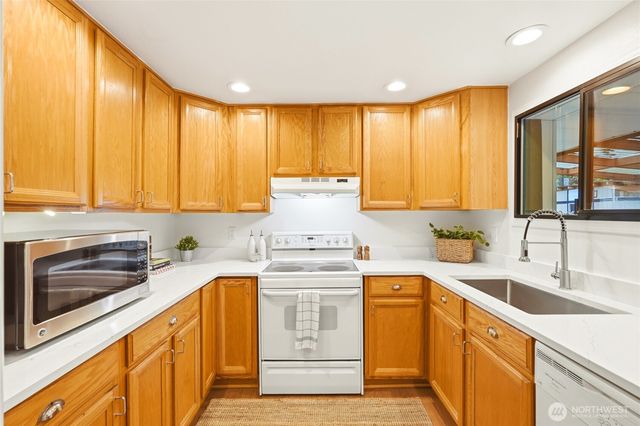 3507 NE 8th Street, Renton, WA 98056