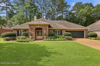 385 Pinewood Lane, Ridgeland, MS 39157