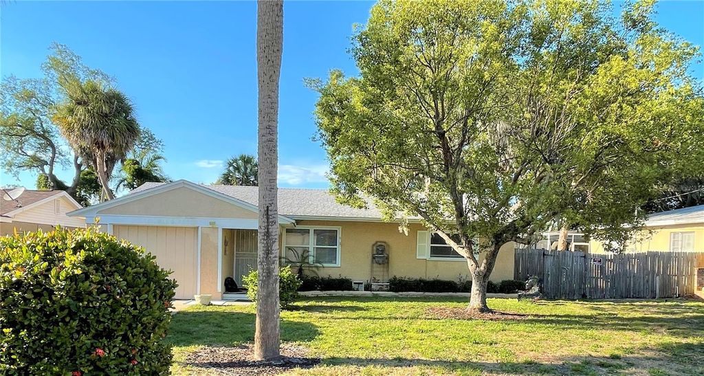 9 JEFF ROAD, Largo, FL 33774