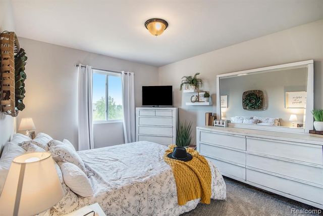 2255 Plum Tree Court, Burton, MI 48519